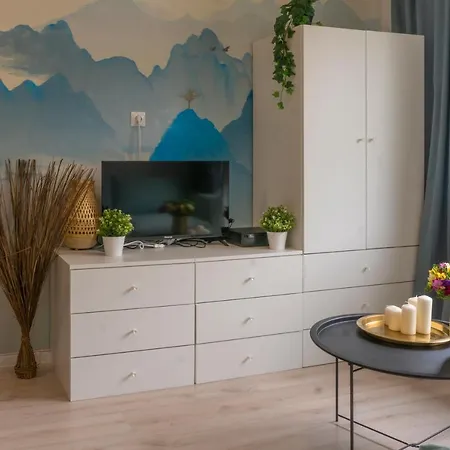 Διαμέρισμα Batorego 18 - Blue - 450m Stacja Metra Pola Mokotowskie, 800m Biblioteka Narodowa, 20m Piekny Park Pola Mokotowskie, 800m Do Sgh - Wifi - Smart Tv - Good *