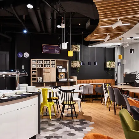 Express - - The Hub By Ihg Отель 3*