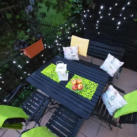 B&B Husarska 60 *