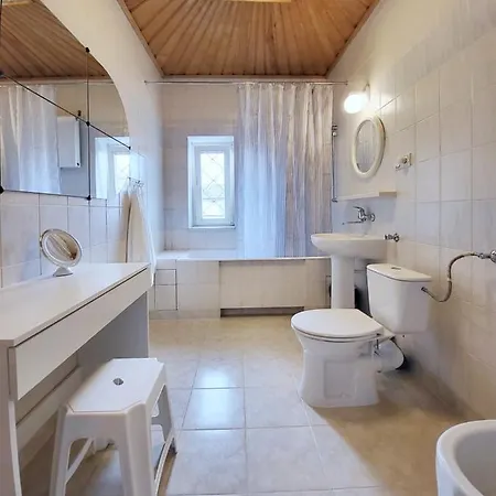 Husarska 60 B&B *