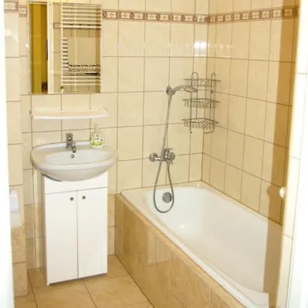 Przestronne Na Spokojnym Osiedlu, Free Parking Space Apartment Warsaw