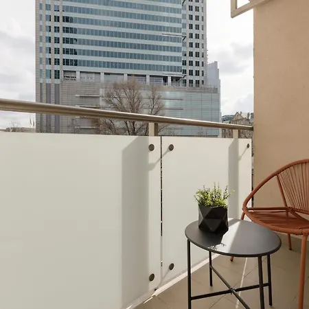 Center By Renters Apartman *