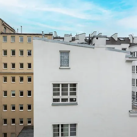 Centre Poznanska With Air-conditioning By Renters Warsaw