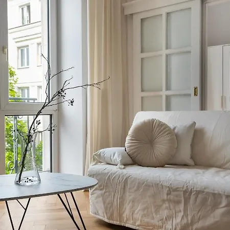 Apartament Plac Konstytucji Bright *