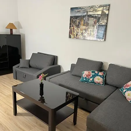 Apartament Przestronna Kawalerka Mokotow Dla 3 Osob Warszawa