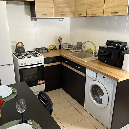 Apartament Przestronna Kawalerka Mokotow Dla 3 Osob *