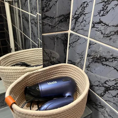 Przestronna Kawalerka Mokotow Dla 3 Osob Apartament