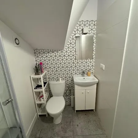 Hostel Esa *