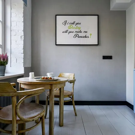 Arthotel Stalowa 52 ホテル 3*