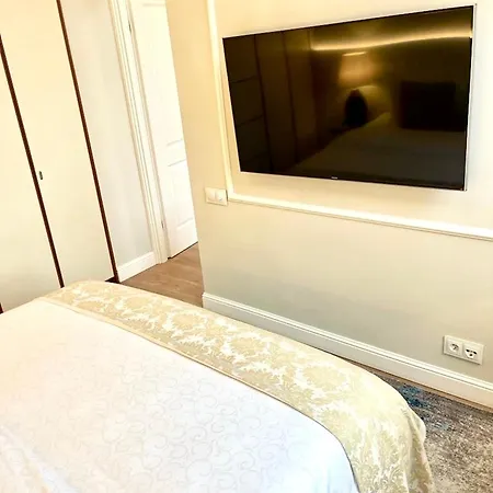 Aparthotel Mondrian Luxury Suites & Apartments Old Town *