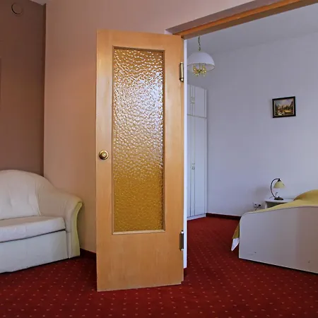 Rezort Centrum Konferencyjne Ibib Pan 2*