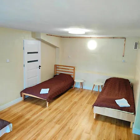 Krasnowolska Airport - Self Check-in Hostel Warsaw