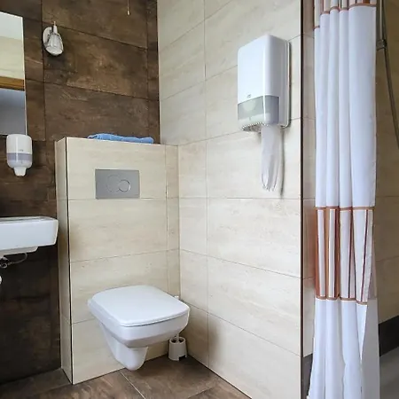 בית הארחה Smart2stay Pod Lipami ורשה