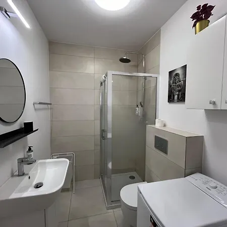 Apartment Targowa Charming Warsaw