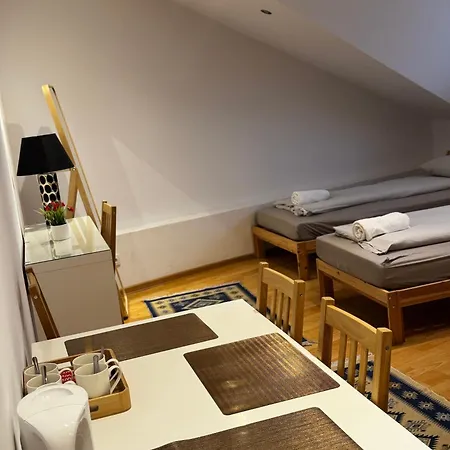 Hostel Esa *