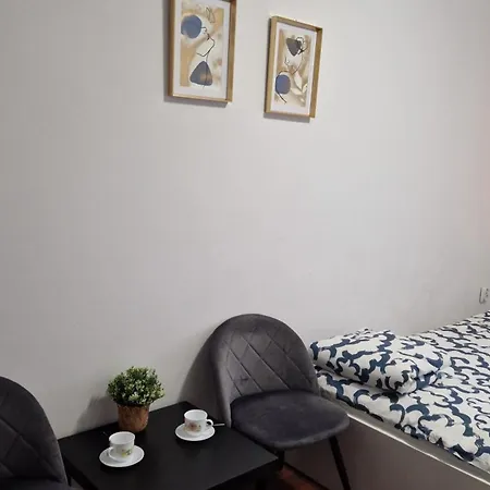 Meander Natolin Blisko Metra Varsó