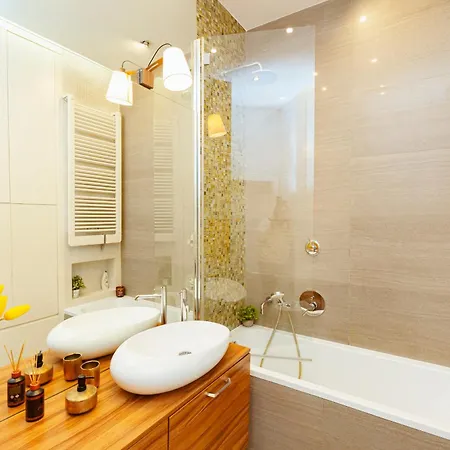 Hoza - W Centrum, Free Parking, Ogrodek - Better Apartment Warsaw