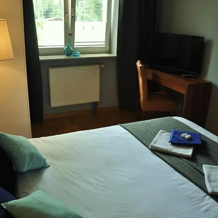 Anton House 3*
