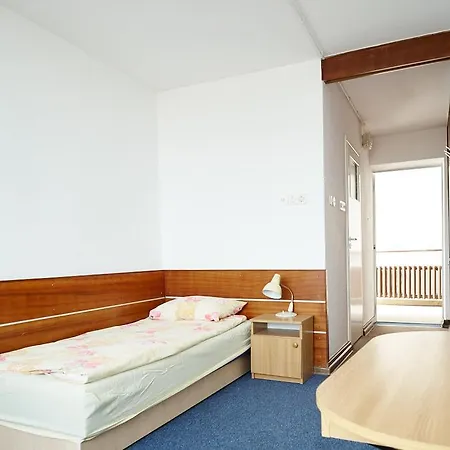 Floor Hostel