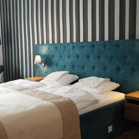 Chmielna 5 Rooms & Apartments * Warsaw