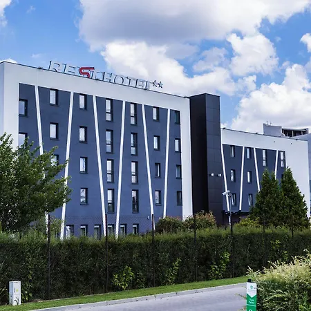Hotel Ibis Styles Warszawa West 3*