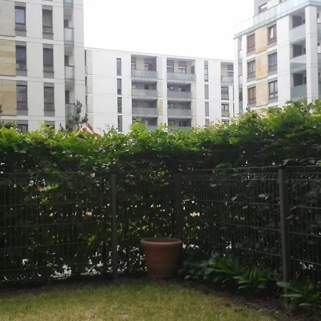 Zoliborz Garden Apartment