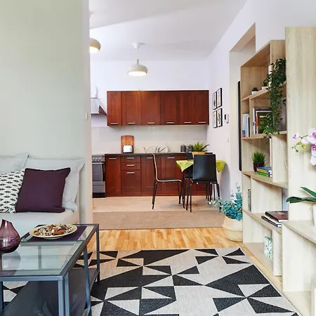 Apartment Zoliborz Garden Warsaw