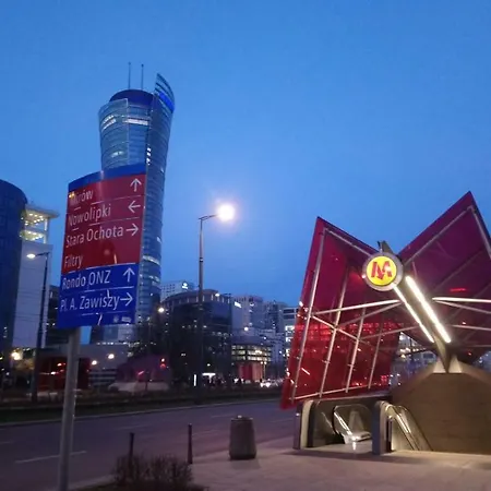 Апартаменты Siedmiogrodzka - Handy Location, Aircon & Garage Free