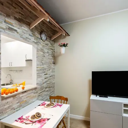 Apartment - Aparts Konstruktorska Warschau