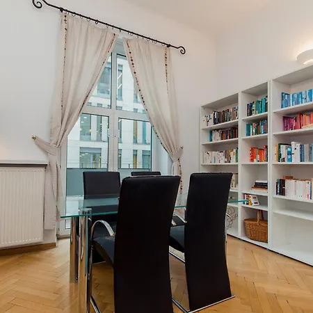 Shortstaypoland Boduena Appartamento *