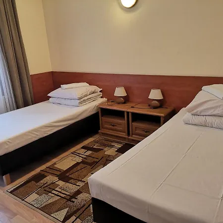Duka Hotel 2*