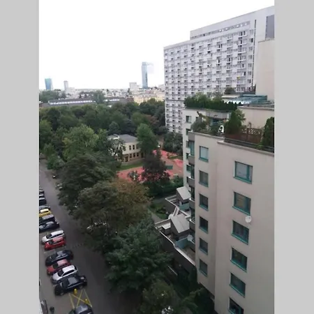 W Samym Centrum Na Grzybowskiej Lägenhet