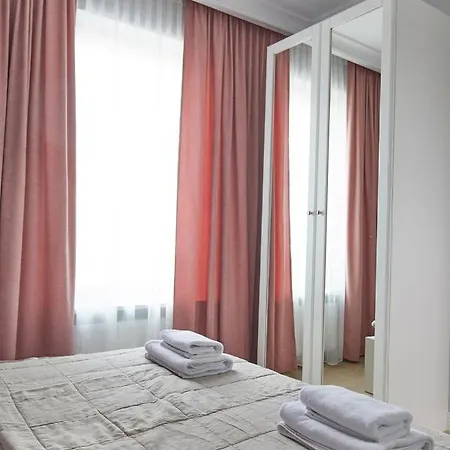 Appartement Metro Imielin Warschau