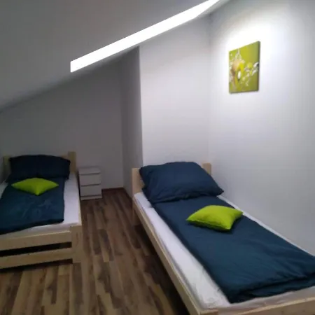 Kiwi4u Albergue