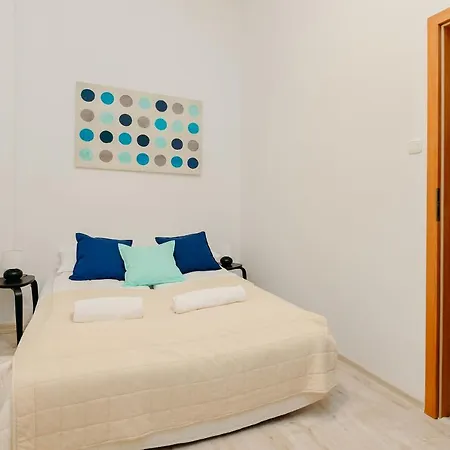 Shortstaypoland Klonowa Warszawa