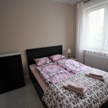 Apartman Podroze Male I Duze