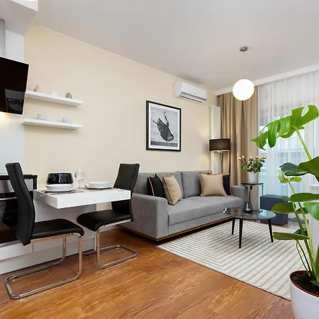 Royal Center Mennica By Renters 아파트 바르샤바