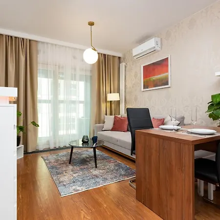 Royal Center Mennica By Renters 아파트