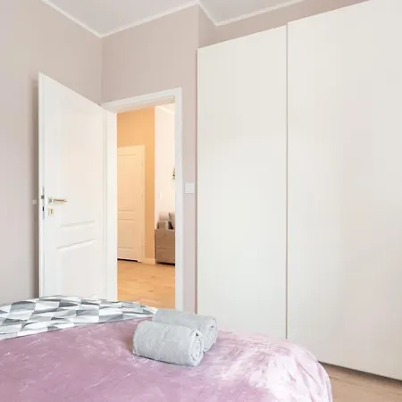 Superapart Aignera 4, Family Friendly Oasis Варшава