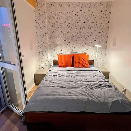 Orange Metro Fast Wifi 1gbs Big Tv Hbo Appletv Apartament Warszawa