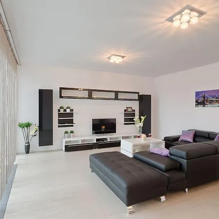 City Aparthotel Wola Hotel apartamentowy