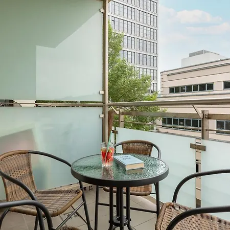 Apartamento Gieldowa 4 By Renters Varsóvia
