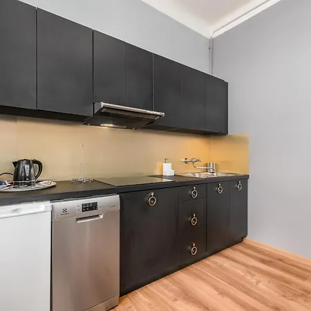 One By Your Freedom Apartment