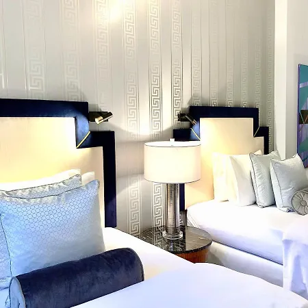 Aparthotel Mondrian Luxury Unesco Old Town