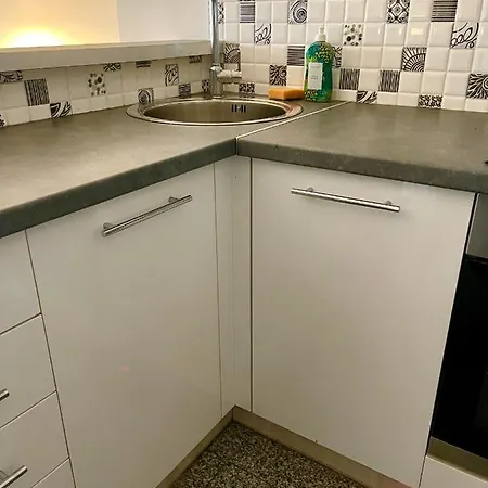 Appartement Decor 2 Metro Fast Wifi 55'tv Netflix Hbo Cozy Warschau