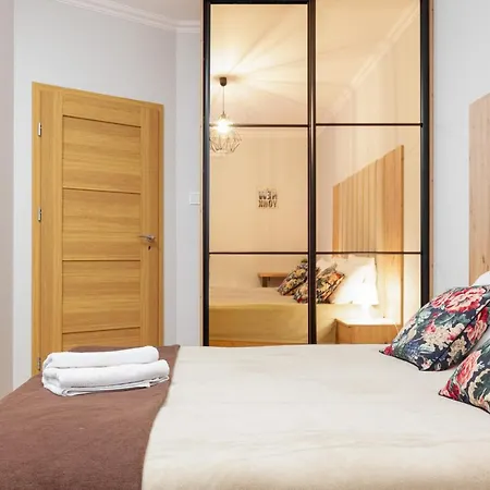 Arsenal Center By Renters *