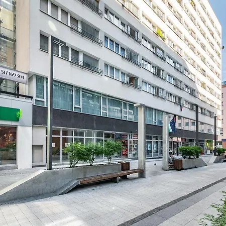 Apartment One By Your Freedom *