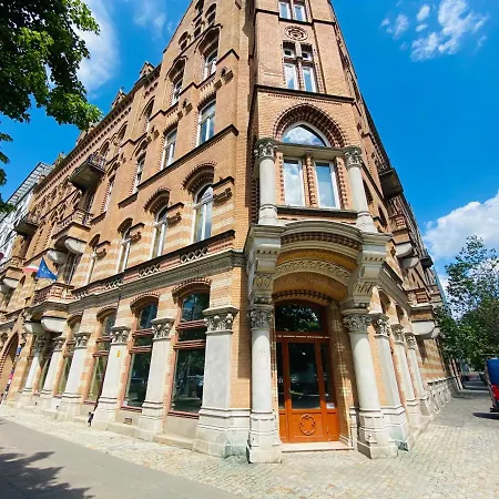 1898 4* Varsavia