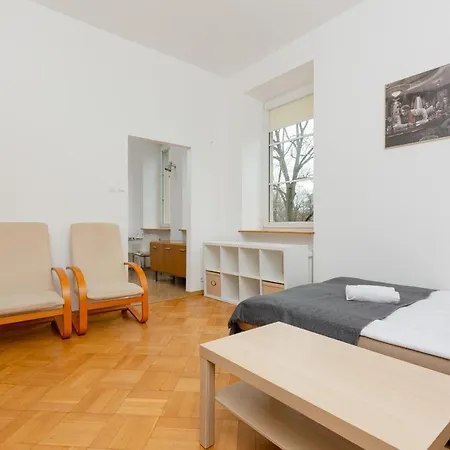 Appartement Downtown By The Park By Renters Varsovie