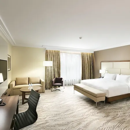Doubletree By Hilton & Conference Centre Warsaw